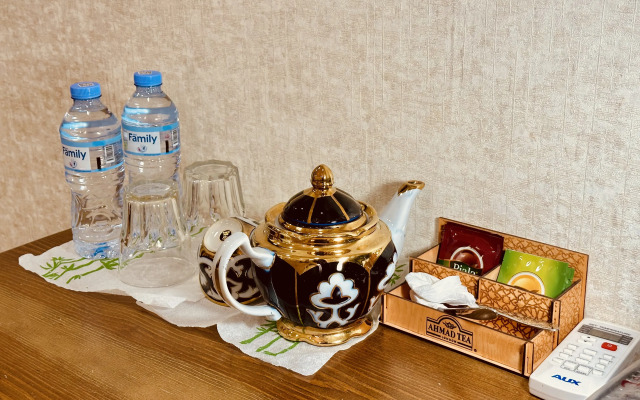 Ayvan Plaza Hotel