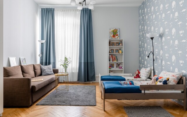 Апартаменты Петербургская Квартира в Центре на Марата