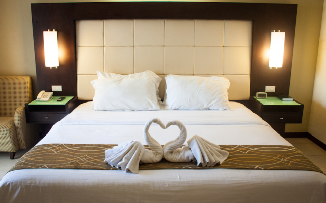 Circle Inn Iloilo City Center Hotel