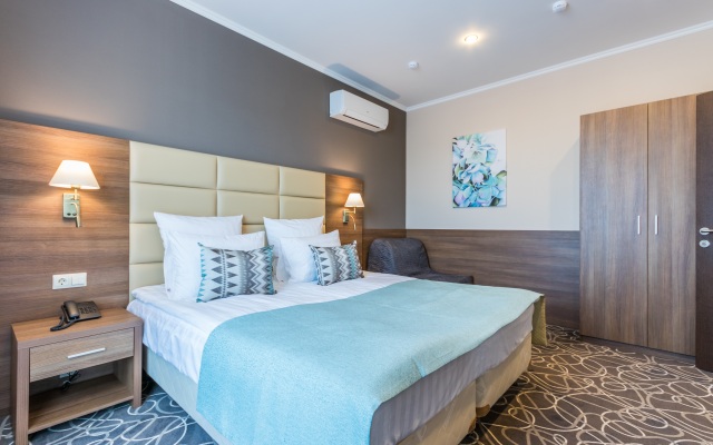 Roza Vetrov Hotel