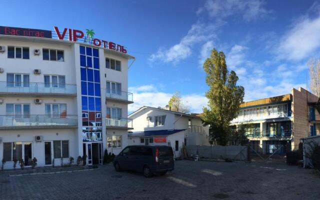 VIP Hotel