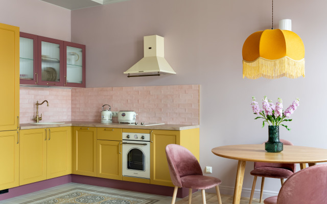 Апартаменты с петербургской атмосферой около метро Петроградская