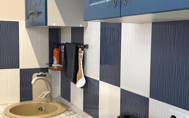 Апартаменты Уютная квартира-студия недалеко от моря