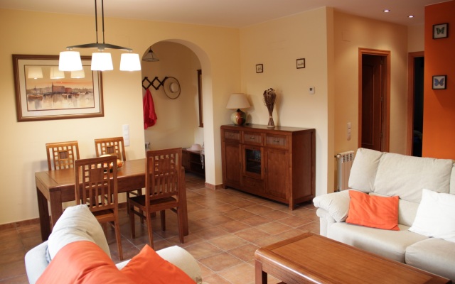 Mariposa Villa
