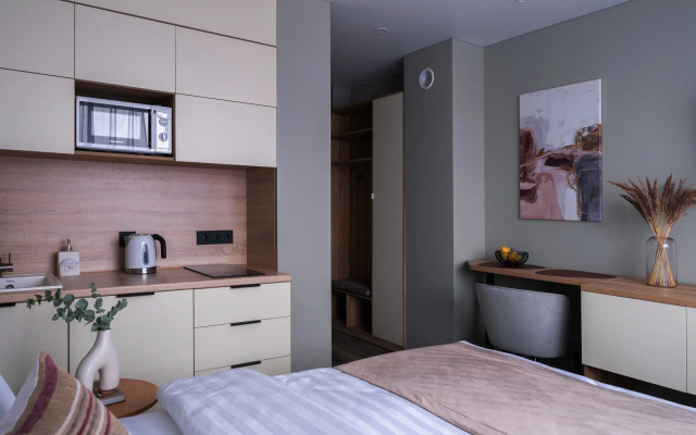 FortEstate 813 Apartments