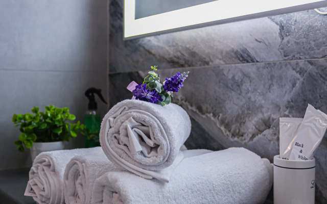 Апартаменты SunSet 2-я Оранжерейная 213