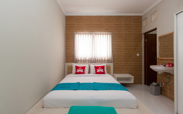 Отель ZEN Rooms Nusa Dua Fiesta