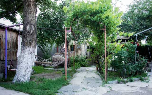 Alashkert Guest house