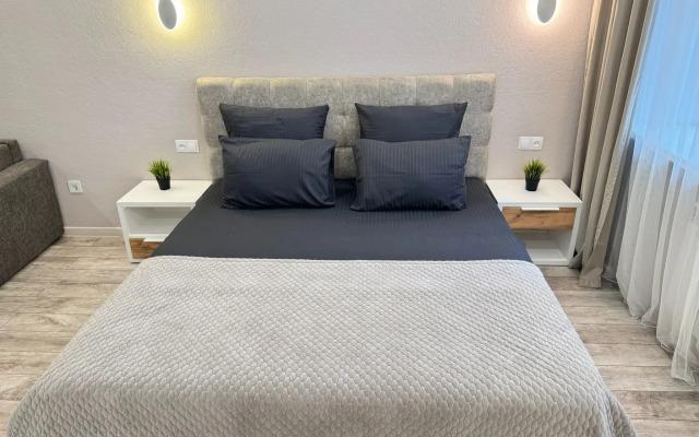 Elitnaya Studiya v Tsentre Goroda Flat