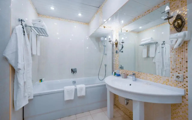 Kazzhol Hotel