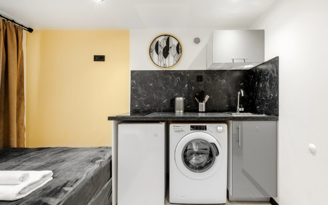 Апартаменты VEDA Aparts 2 Свечной Переулок 17