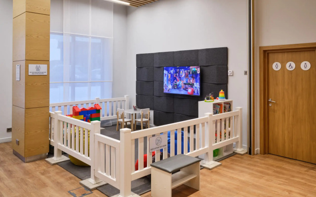 Holiday Express Moscow Sheremetyevo Airport Hotel