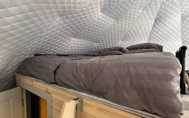 V Lesu Glamping
