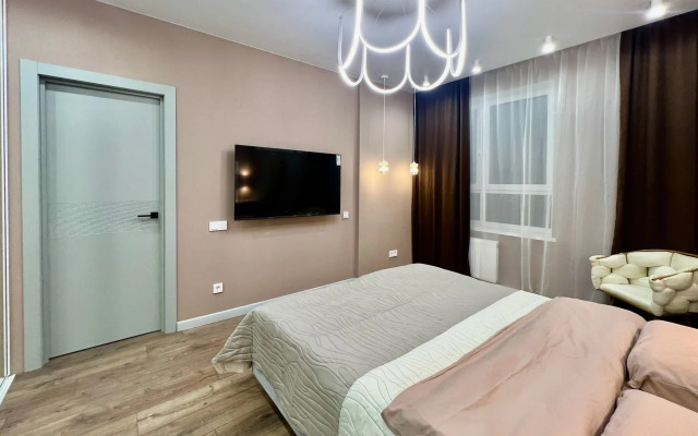 V Tsentre Okolo Akvaparka Flat