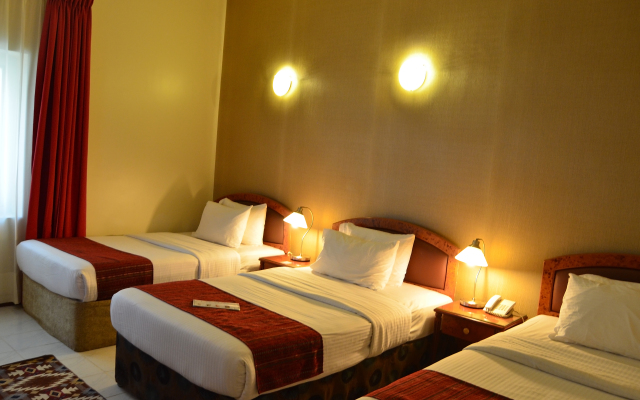 Nejoum Al Emarate Hotel