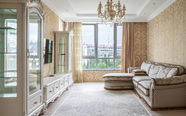 Prostornye Trekhkomnatnye Apartments