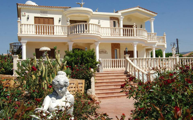 Purple Grape Villa
