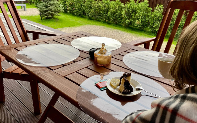 Частный дом дизайнерский великолепной уличной территорией