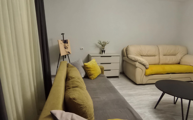 2k. v Tsentre Zelenogradska Apartments