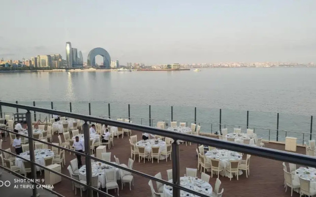 Отель Baku Island