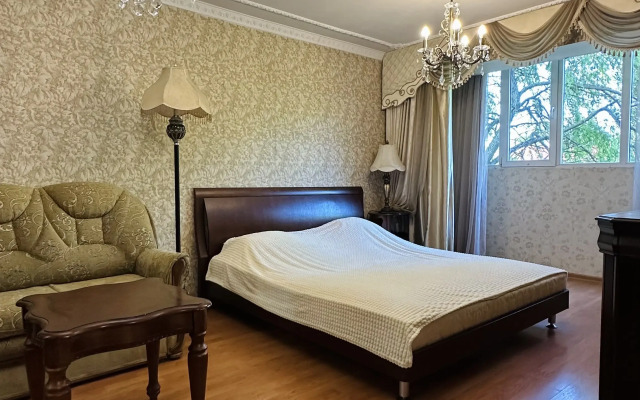 Na Nevskogo Flat