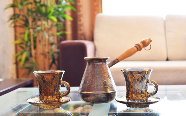 Апартаменты Рядом с центром на Татищева 53