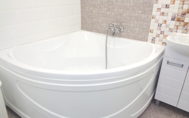 Апартаменты  Авиаторов 42