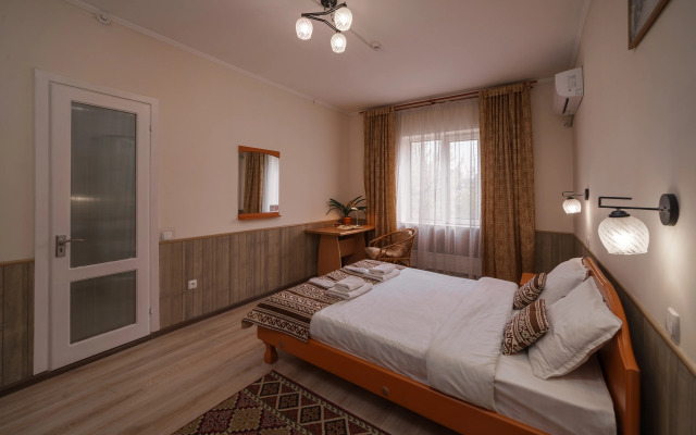 Alpinist Hotel