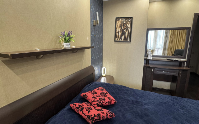 Svoy Lux Flat