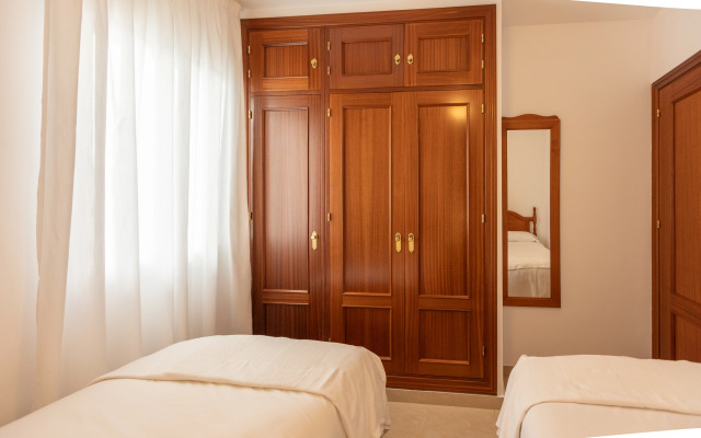 Апарт-отель Miguel Angel