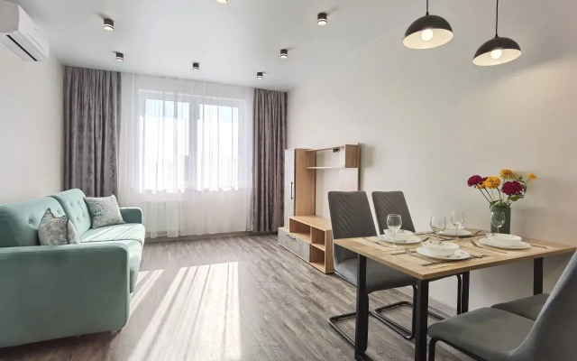 Yevrodvukhkomnatnaya ryadom s Trts Planeta Flat