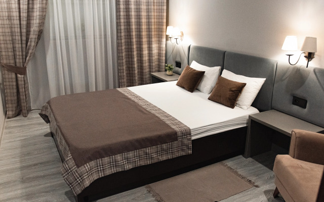 Travertin Siesta Apartments