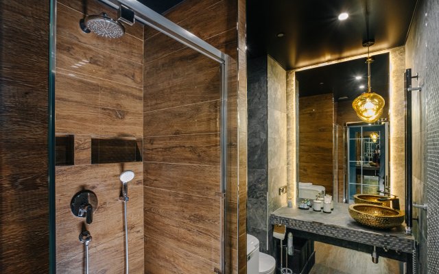 Апартаменты Lalapart Tropikana с ярким ремонтом на 30 этаже небоскреба Савеловский Сити