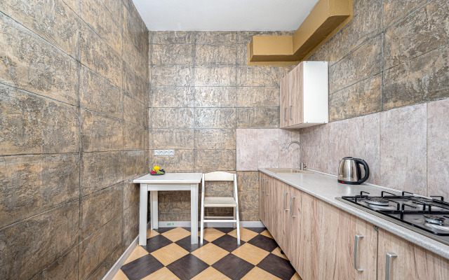 U Metro Sadovaya Flat