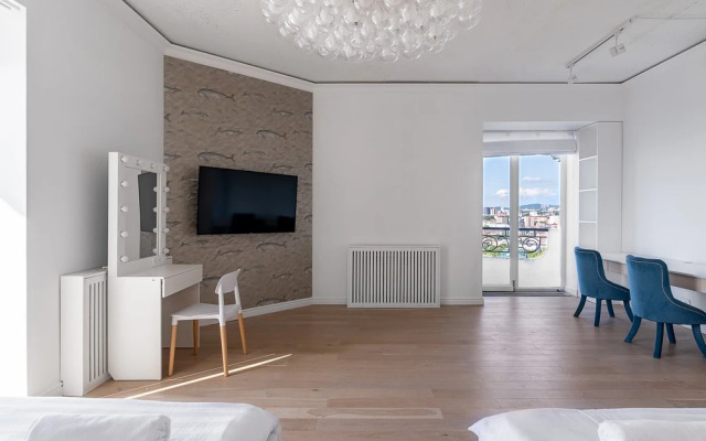 Апартаменты на первой линии главной набережной