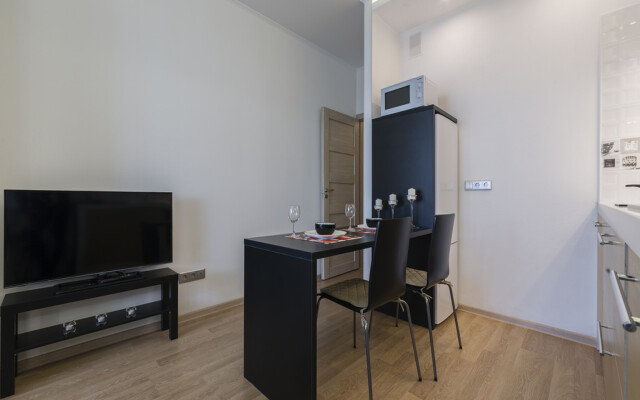 Admirala Cherkova 18/1 Flat