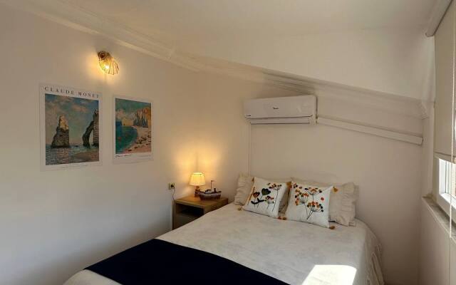 Bolshaya ryadom s Morem Flat