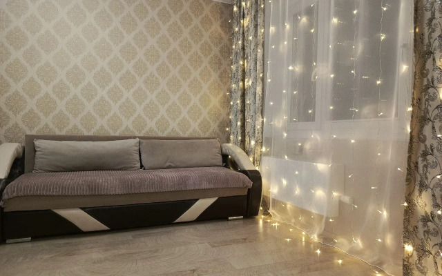 Квартира Уютная Возле Сказочной Аллеи