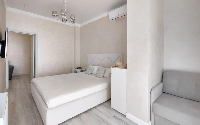 Апартаменты в Голубой Бухте 1