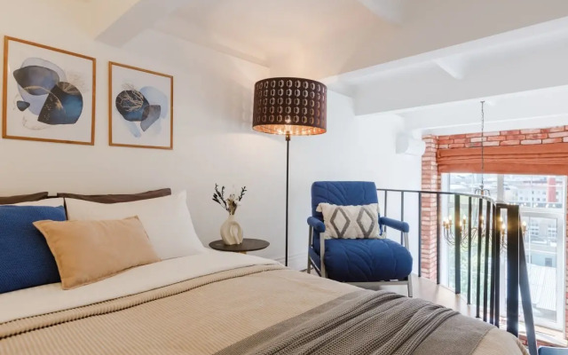 Apartments Queenstay Royal Loft Na Voykovskoy