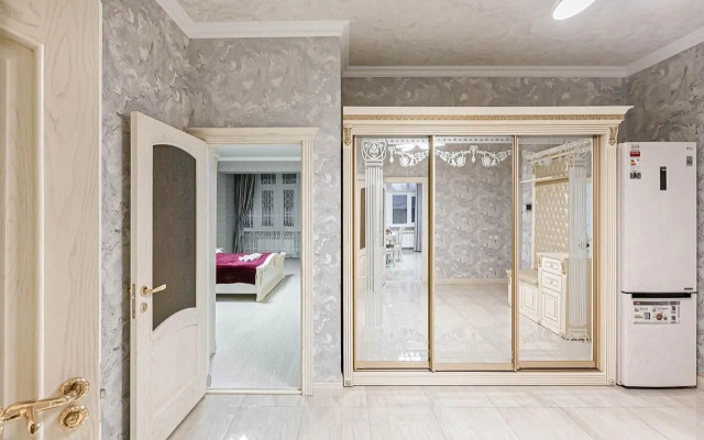 V Krasnoflotskom Pereulke 1 Flat