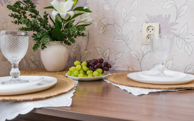 Апартаменты Двухкомнатные по Авиаторов 7