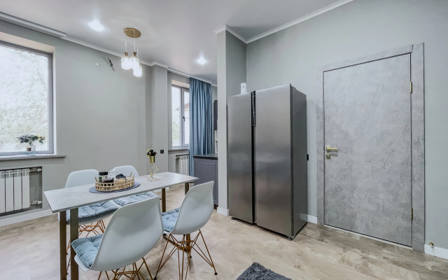 ApartamentGreen Fox na ulitse Nikolaya Ostrovskogo Apartaments