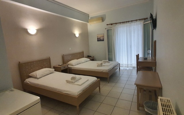Artemis Hotel