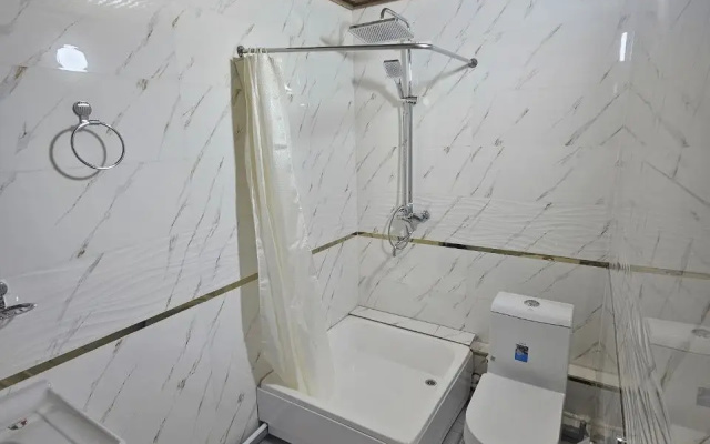 Butik-otel' Parvina  in old city