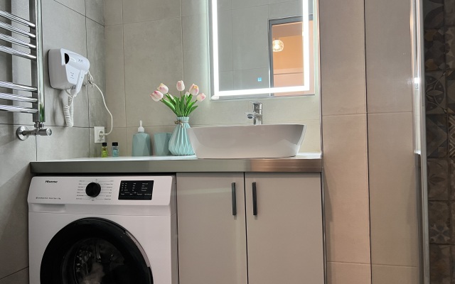 Stylish Apt 2 In City Center Apartments