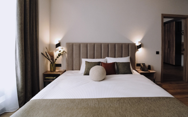 Premier Krasnoyarsk Hotel