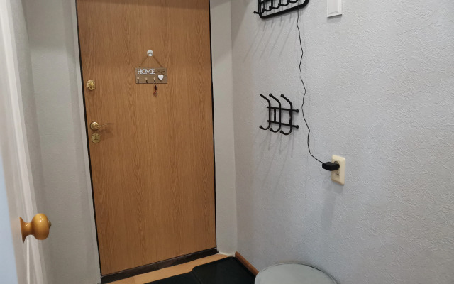 Uyutnaya Ryadom S Parkom I Nedaleko Ot Volgi Flat