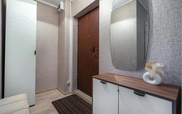 Квартира у Больницы Ерамишанцева