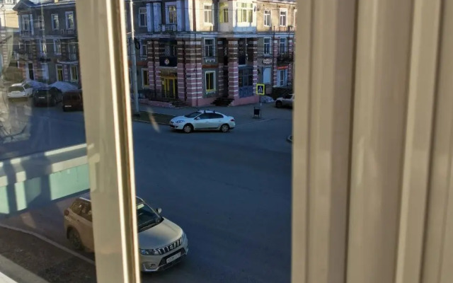 V Tsentre Goroda Flat